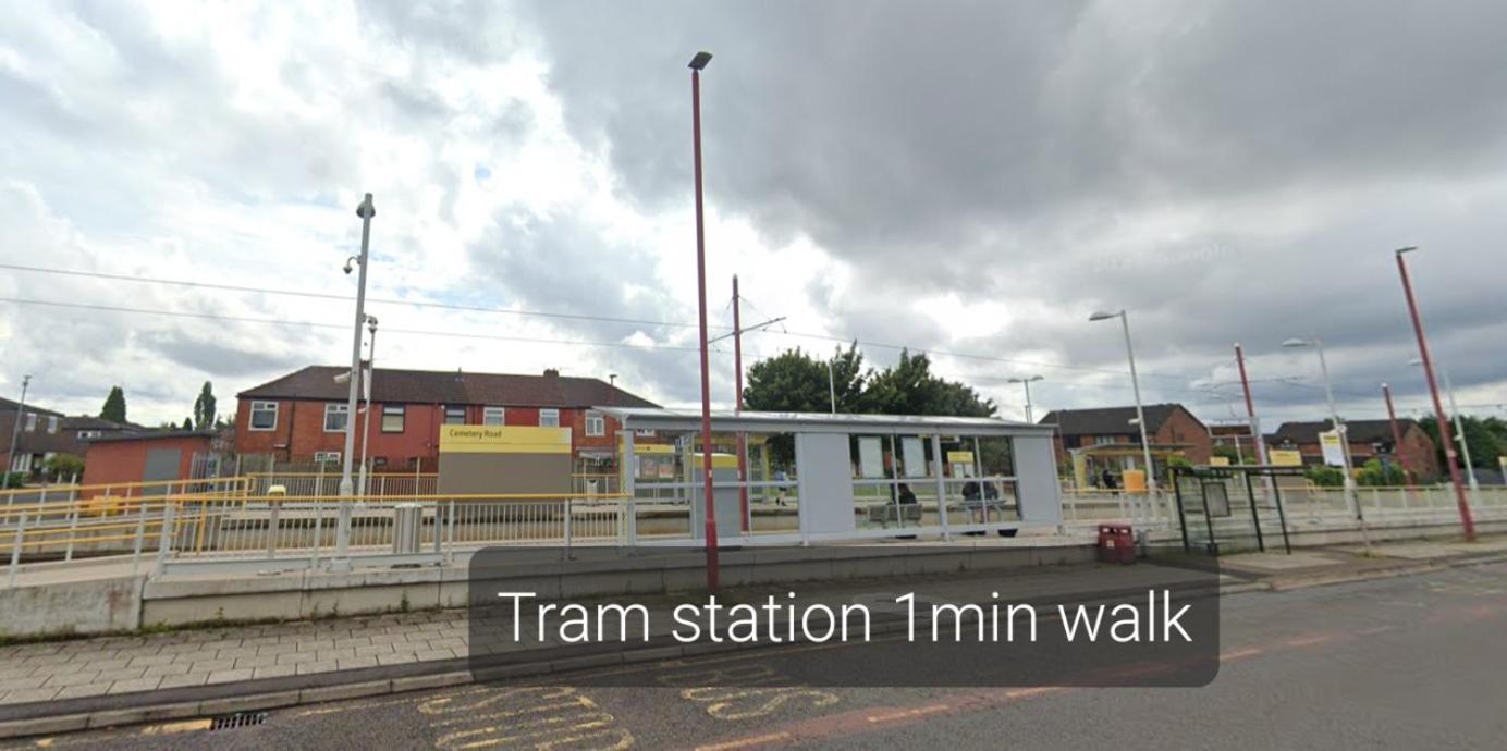 Grand Near Etihad Stadium Coop Live Droylsden ภายนอก รูปภาพ